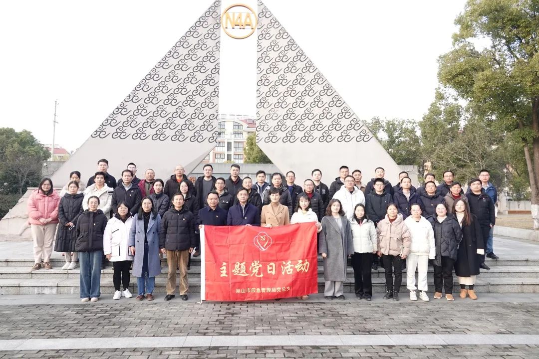 化工公司網(wǎng)站模板,化工公司網(wǎng)頁模板,響應(yīng)式模板,網(wǎng)站制作,網(wǎng)站建站 圖片