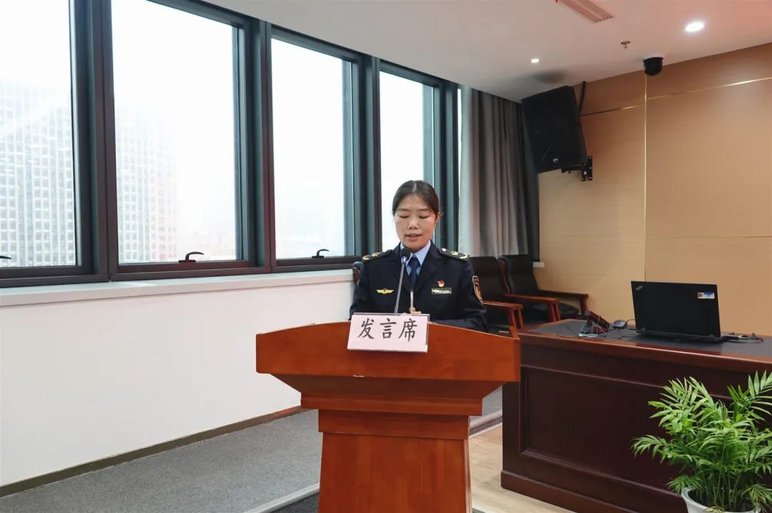 化工公司網(wǎng)站模板,化工公司網(wǎng)頁模板,響應(yīng)式模板,網(wǎng)站制作,網(wǎng)站建站 圖片