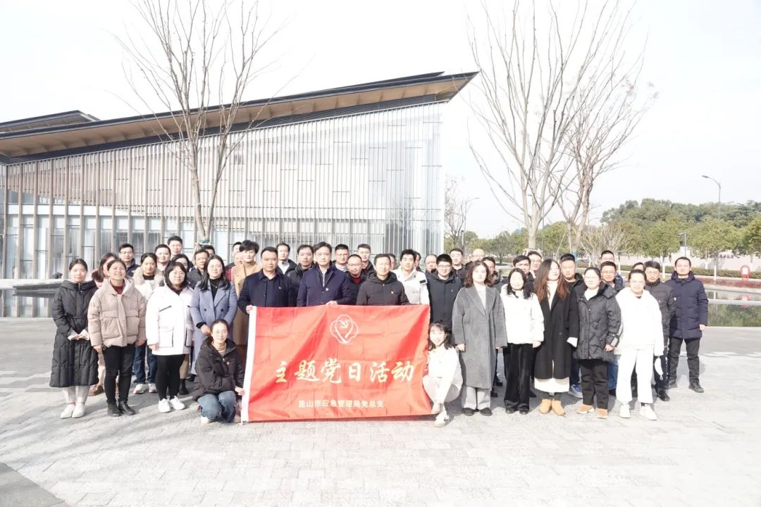 化工公司網(wǎng)站模板,化工公司網(wǎng)頁模板,響應(yīng)式模板,網(wǎng)站制作,網(wǎng)站建站 圖片