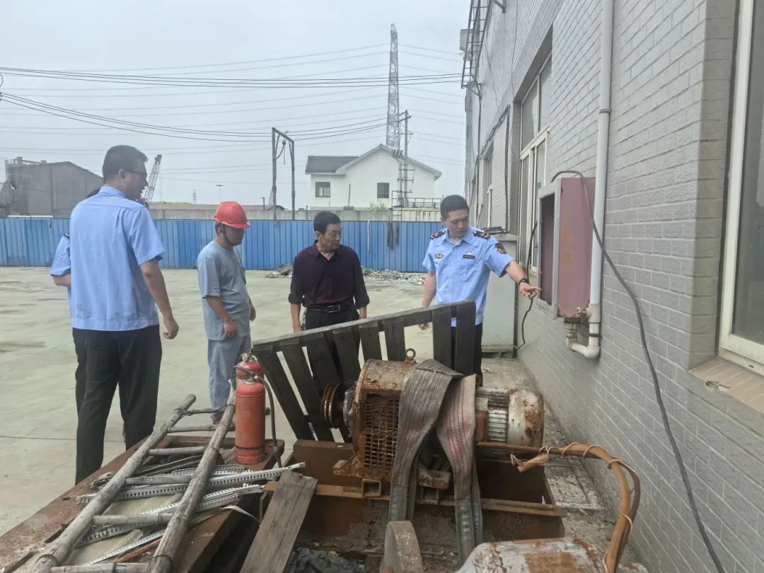 化工公司網站模板,化工公司網頁模板,響應式模板,網站制作,網站建站 圖片