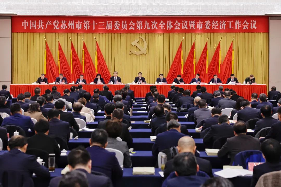 化工公司網(wǎng)站模板,化工公司網(wǎng)頁(yè)模板,響應(yīng)式模板,網(wǎng)站制作,網(wǎng)站建站 圖片