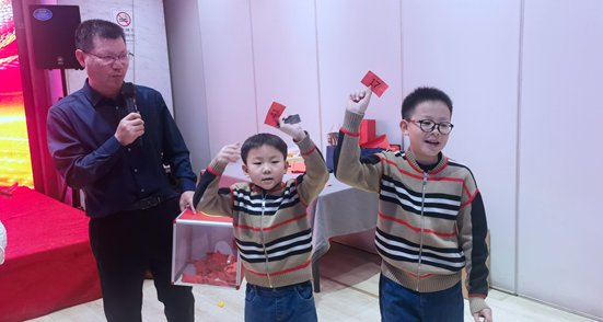 化工公司網(wǎng)站模板,化工公司網(wǎng)頁模板,響應(yīng)式模板,網(wǎng)站制作,網(wǎng)站建站
